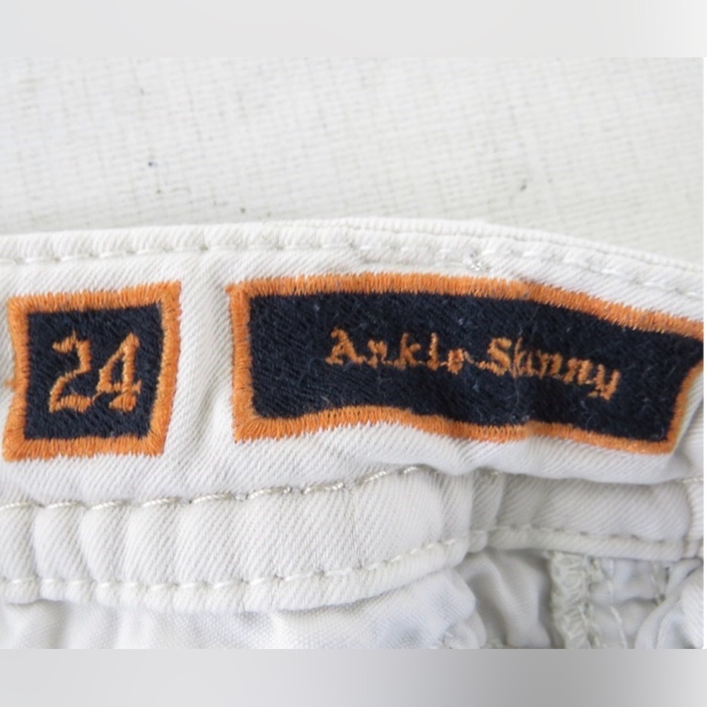 Rock Revival White and Orange Embroidered Jeans - Picture 5 of 8